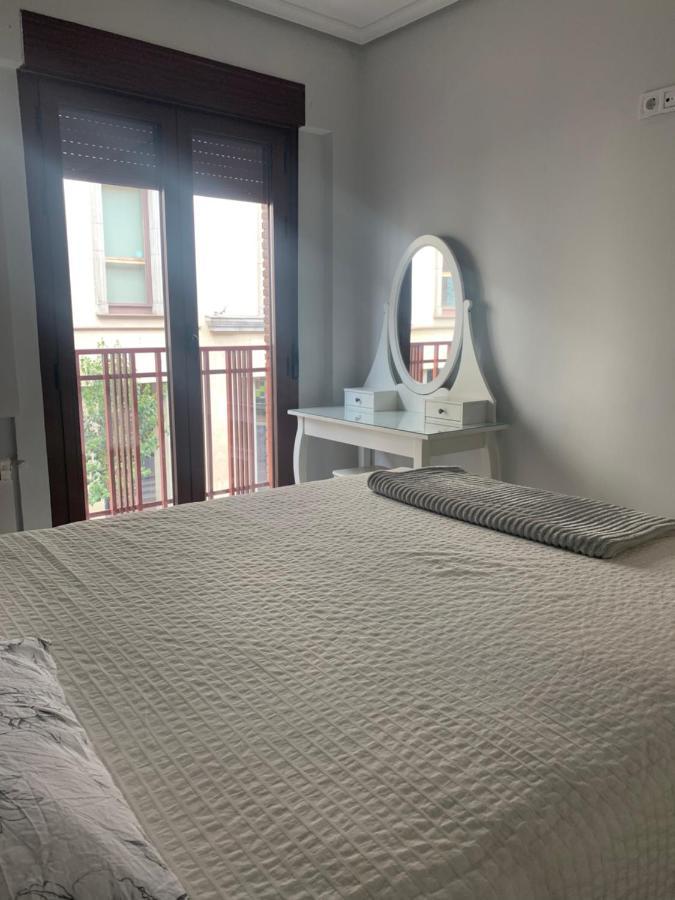 Apartamento Deluxe, 4 Habitaciones, Parking Madrid Exterior foto
